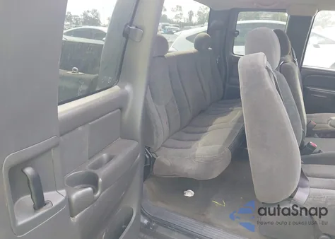 2004 Chevrolet Silverado 1500 Ls из США, поврежденный, VIN 2GCEC19V641226572